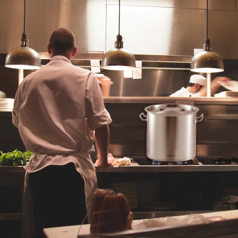 GARNEK GASTRONOMICZNY Z POKRYWĄ STALOWĄ 33L KINGHOFF KH-1964