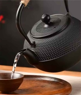 ZAPARZACZ ŻELIWNY DZBANEK CZARNY 900ml Z FILTREM i FILIŻANKAMI PREZENT