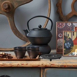 ZAPARZACZ ŻELIWNY DZBANEK CZARNY 900ml Z PODGRZEWACZEM i FILIŻANKAMI PREZENT